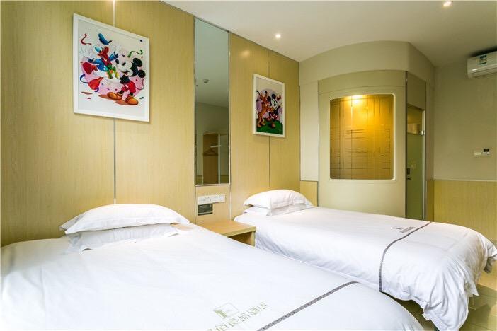 100 Inn Plus Pudong Airport Hotel Xangai Exterior foto